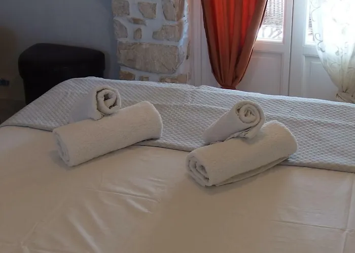 Petradi Αμπελάς