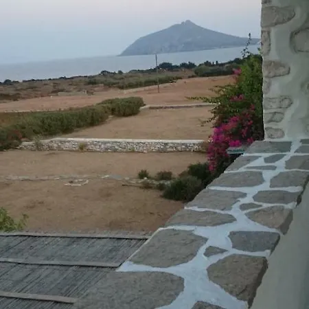 Petradi Ferienhaus Ampelas